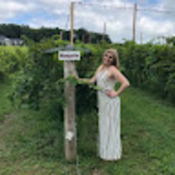 Meet your Posher, Maggie - Picture 1 of 1